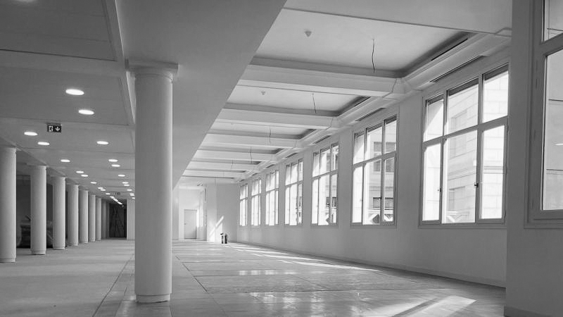chantier en cours - tour d'affairesnoir et blanc Horus works and services 